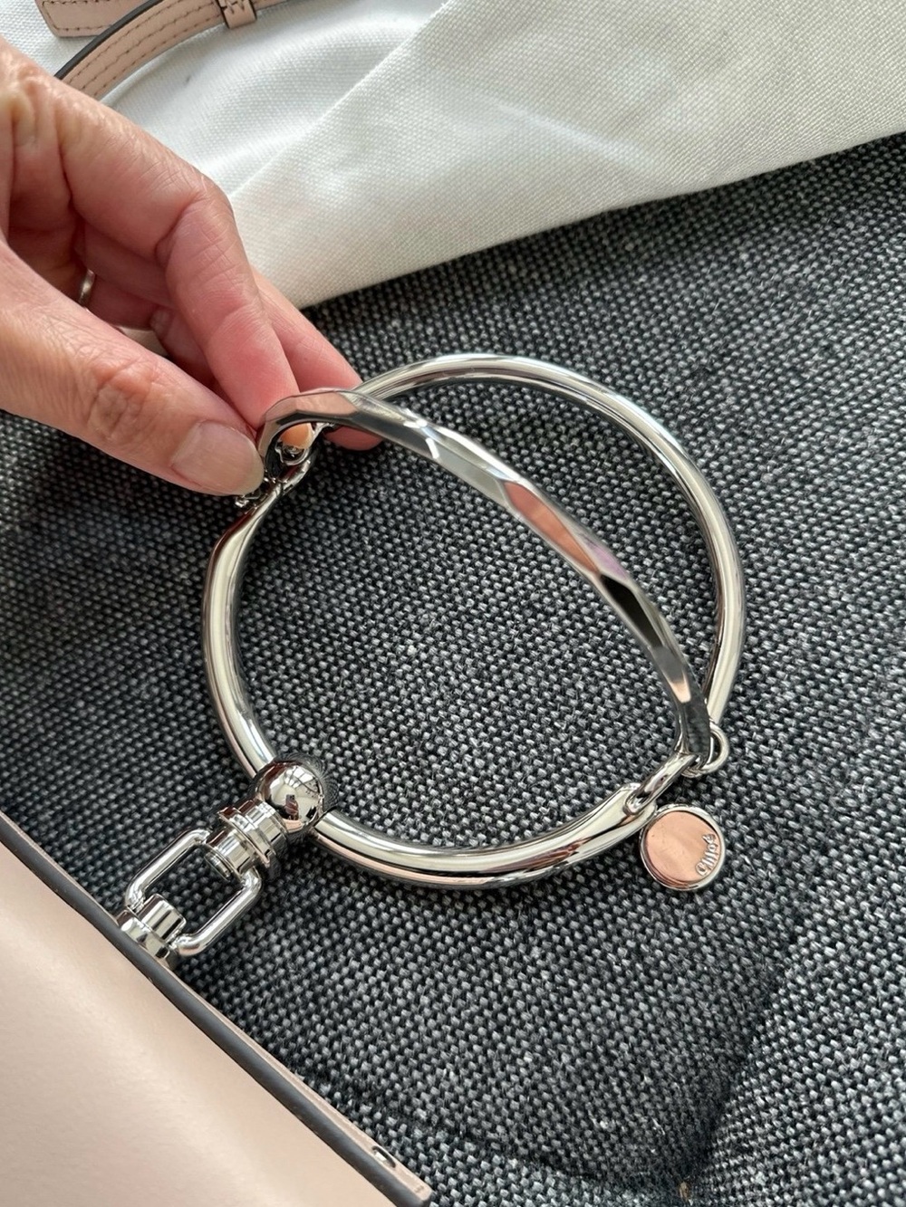 Chloé Nile Crystal Embellished Bracelet Cement Pink Leather Cross Body Bag - Picture 4 of 12